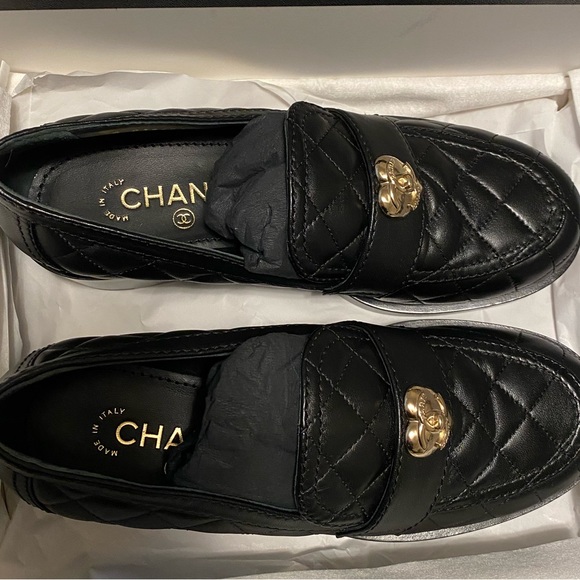 Chanel Loafers - Picture 1 of 9